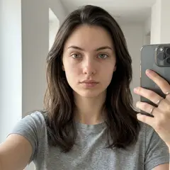 Modern selfie version of the Human Rogue portrait